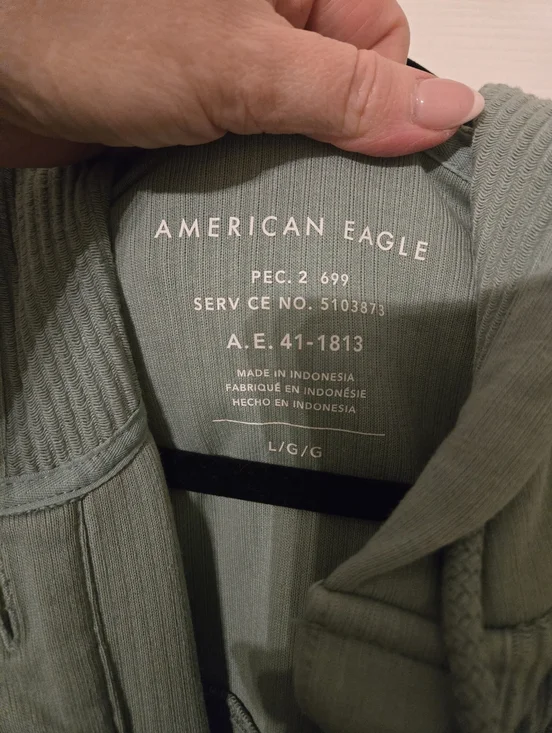 Top - Picture 4 of 4